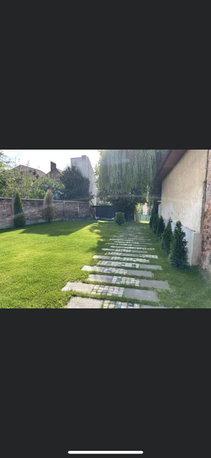 Hotel Aleea Teilor Campulung Exterior foto